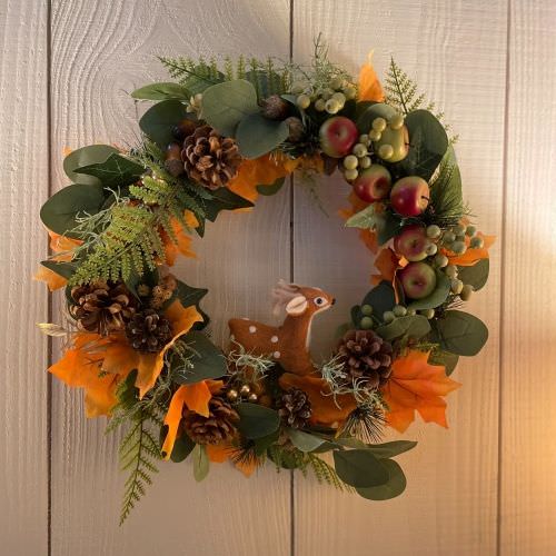 Couronnes de porte avec animaux Image de Couronnes de porte avec animaux