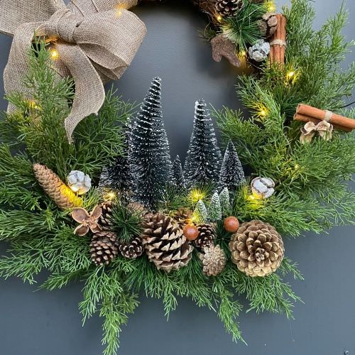 Couronnes de porte Forêt Image de Couronnes de porte Forêt